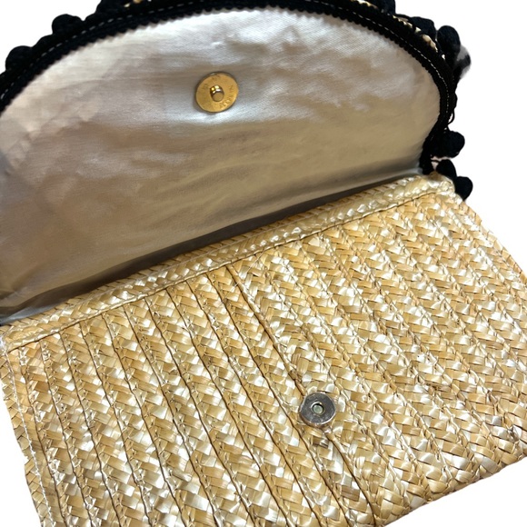 Straw Envelope Clutch - Picture 3 of 4